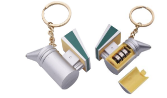Bee Smoker Keychain